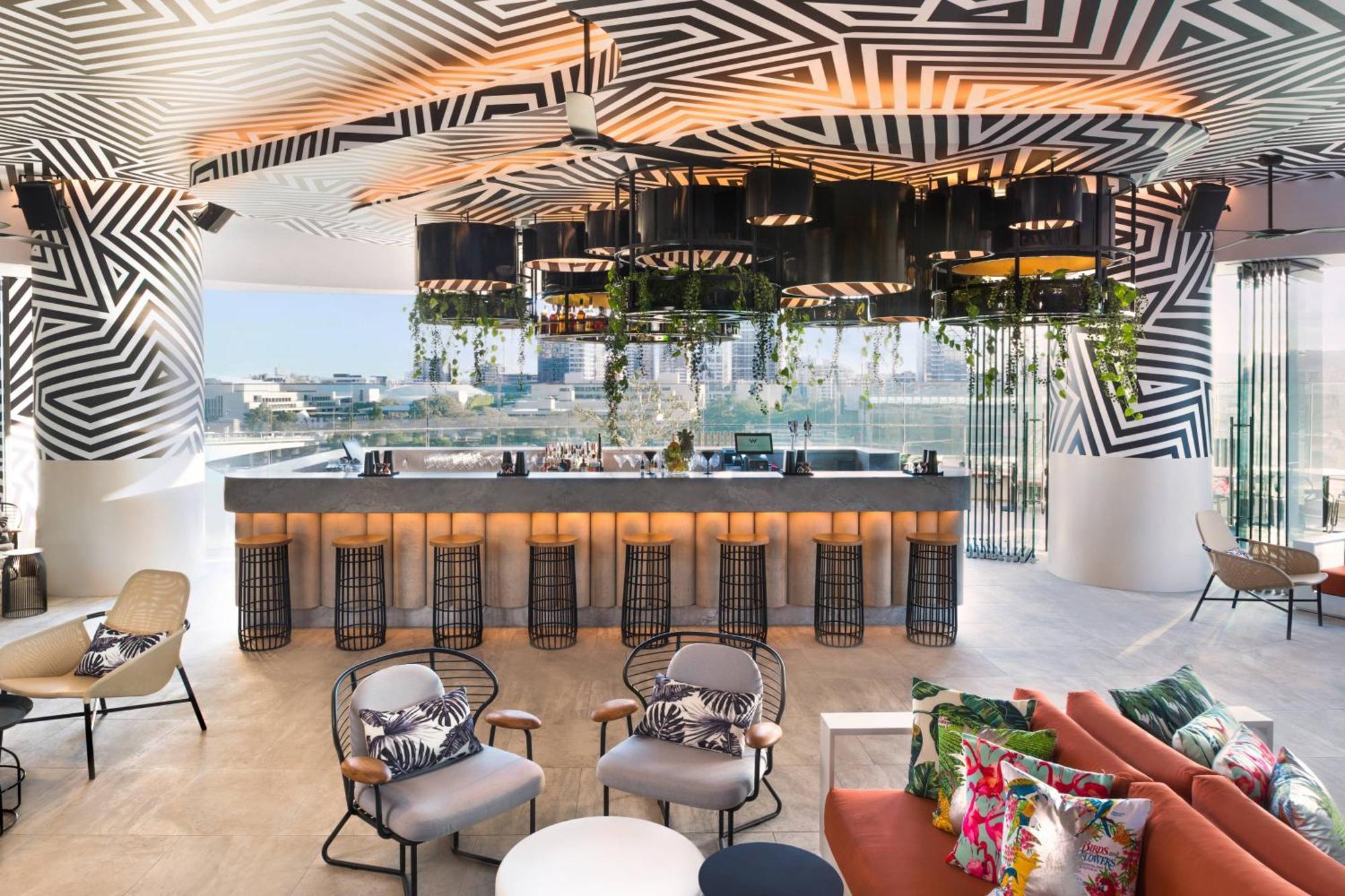 W Brisbane Hotel Exterior foto The rooftop bar at the hotel