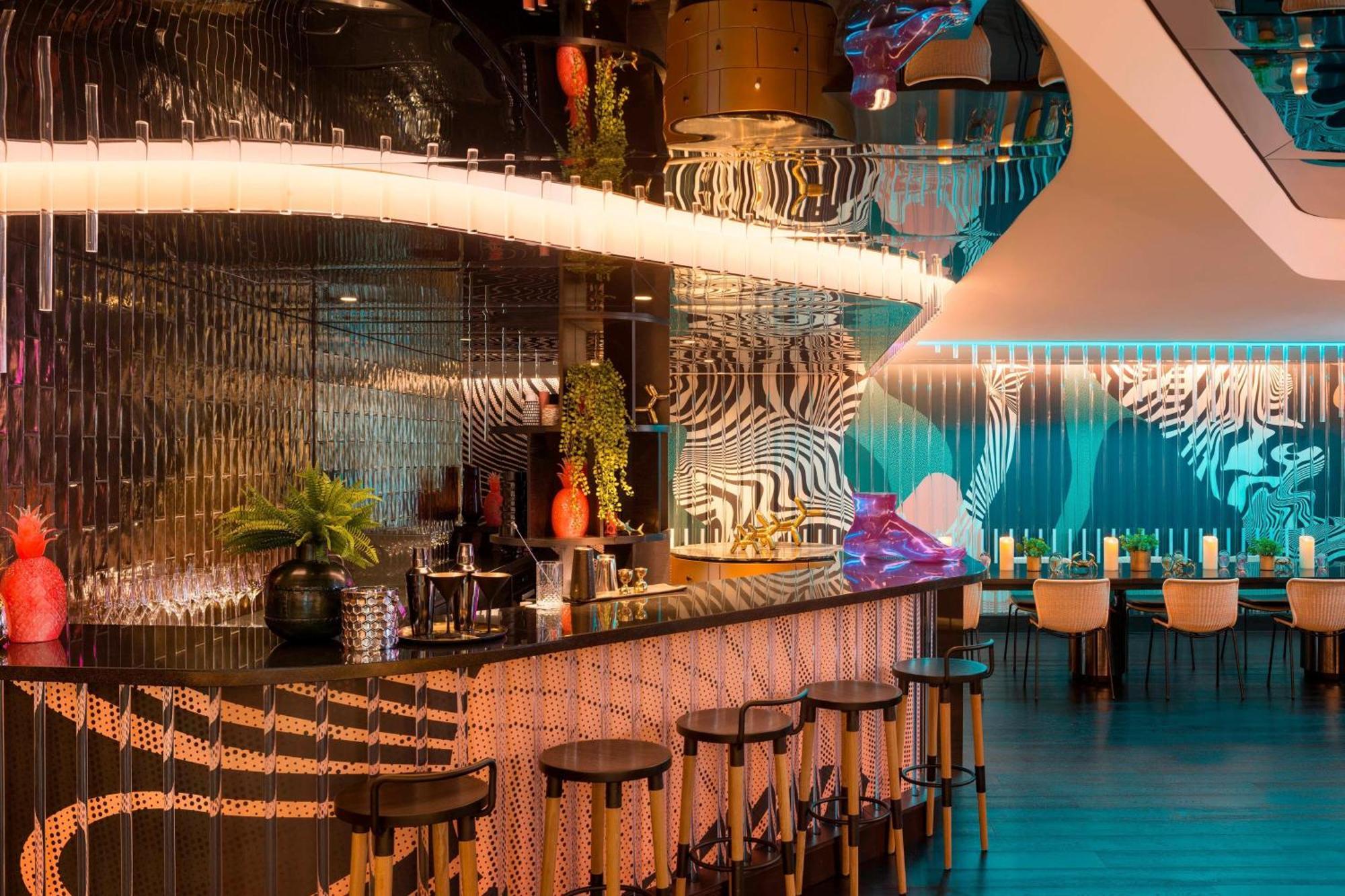 W Brisbane Hotel Exterior foto The bar at the nightclub